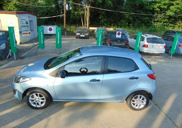 Mazda 2 cena 19900 przebieg: 69000, rok produkcji 2011 z Lubsko małe 137